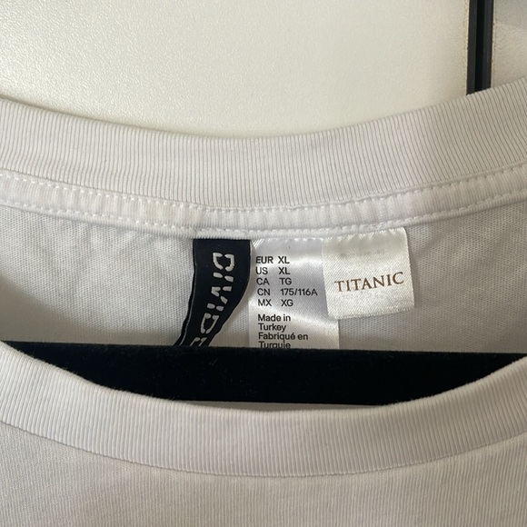 H&M titanic t shirt - Picture 2 of 4